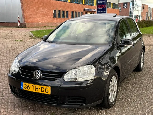 Volkswagen Golf (2006) — foto 1