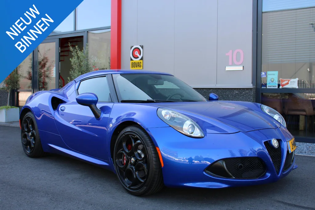 Alfa Romeo 4C (2017) — foto 1