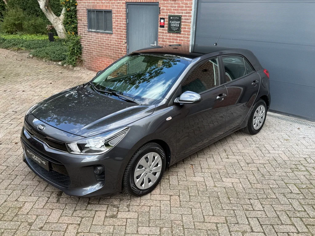 Kia Rio (2020) — foto 1