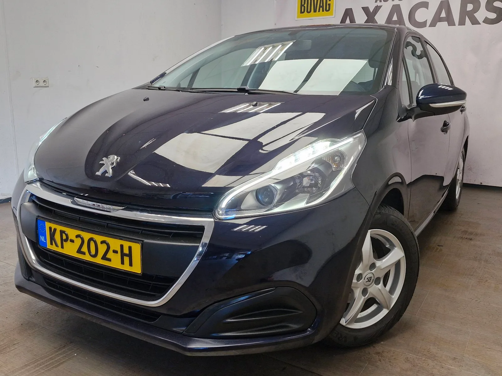 Peugeot 208 (2016) — foto 1