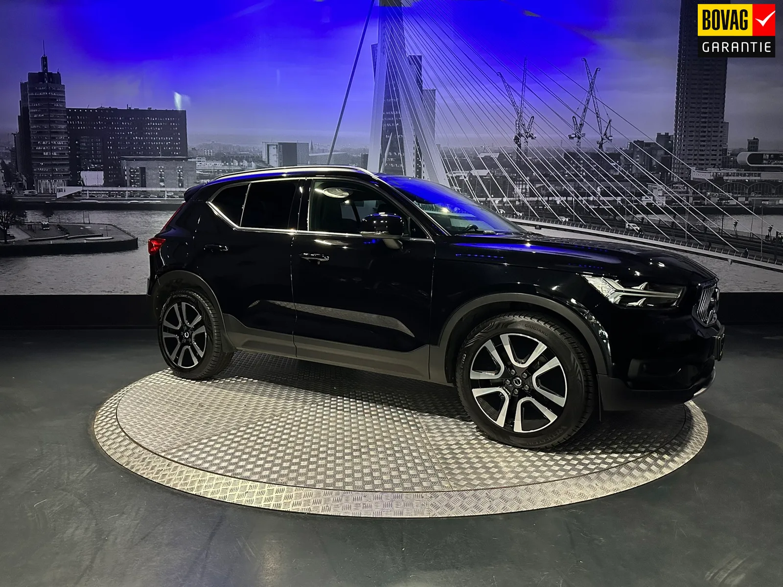 Volvo XC40 (2021) — foto 1