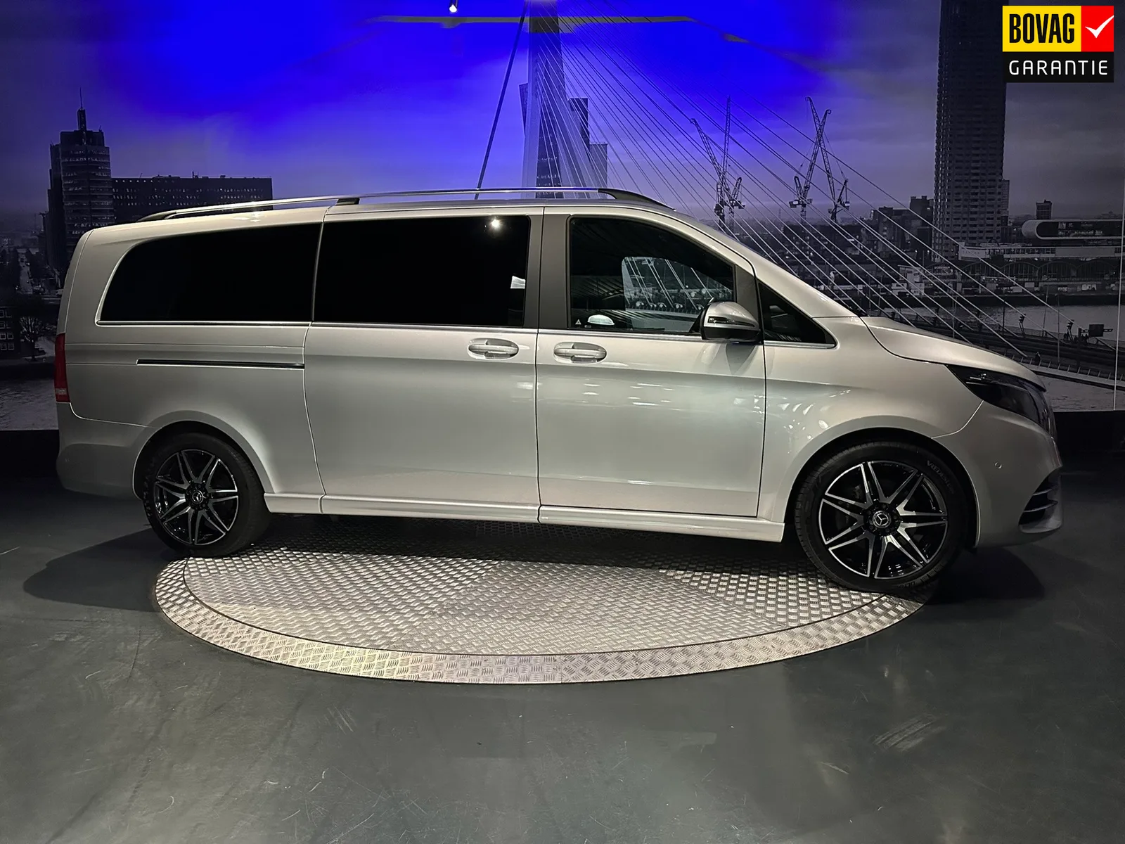 Mercedes-Benz V-Klasse (2023) — foto 1