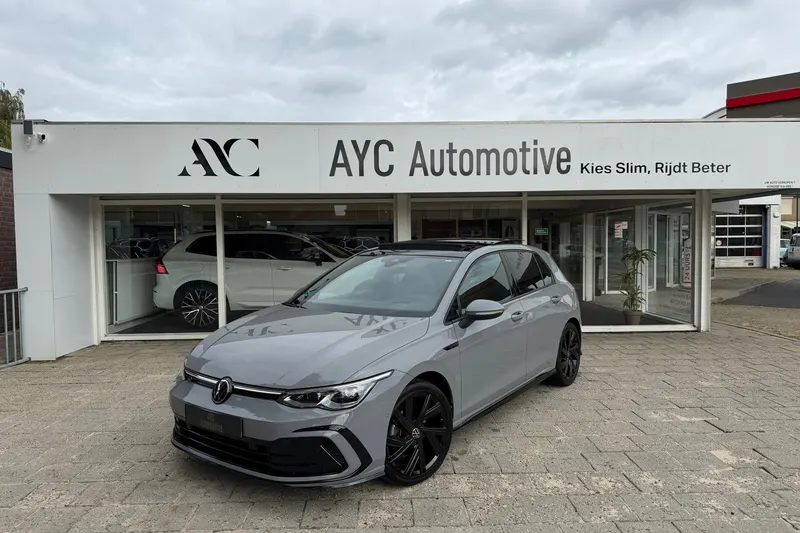 Volkswagen Golf (2022)