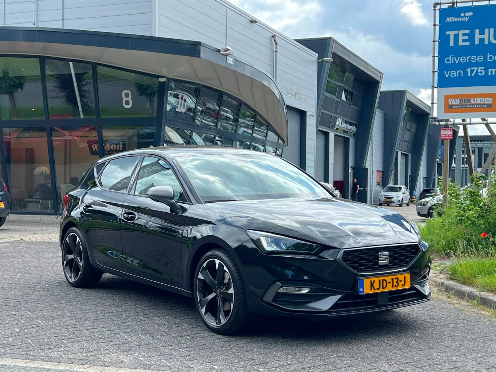 SEAT Leon (2023) — foto 1