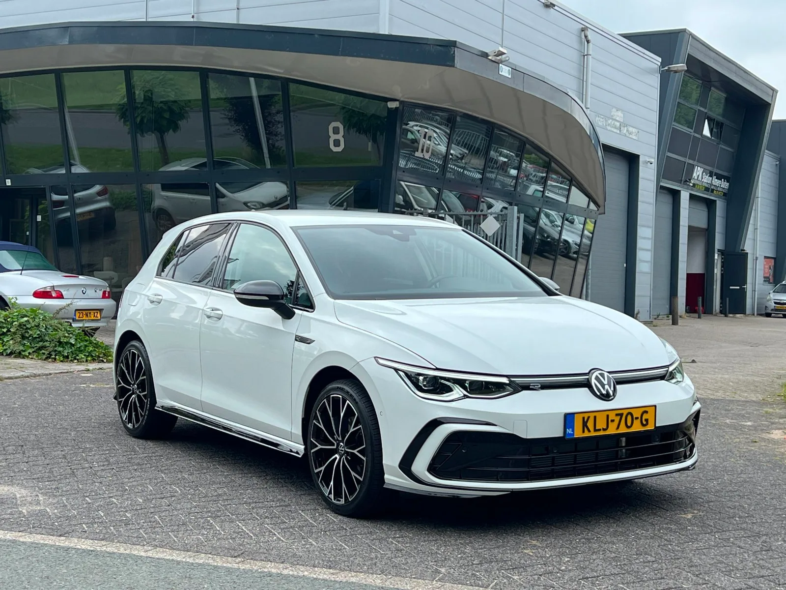 Volkswagen Golf (2022) — foto 1