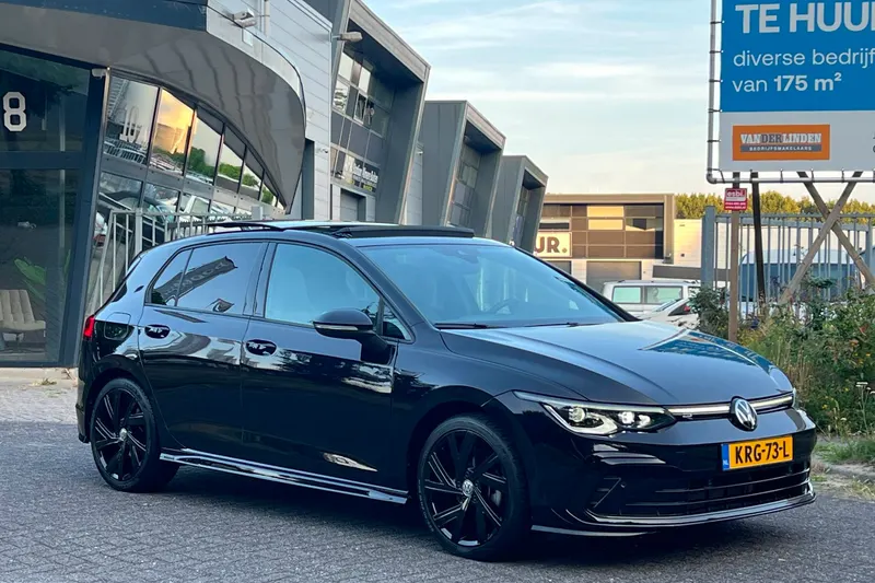 Volkswagen Golf (2024)