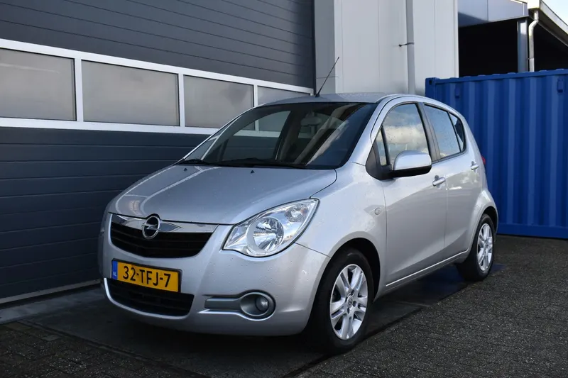 Opel Agila (2012)