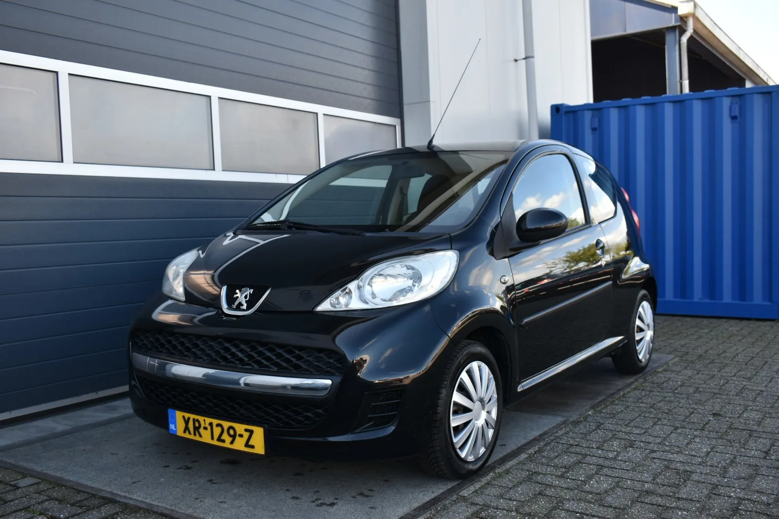 Peugeot 107 (2010) — foto 1