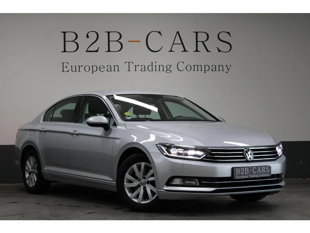 Volkswagen Passat (2019) — foto 1