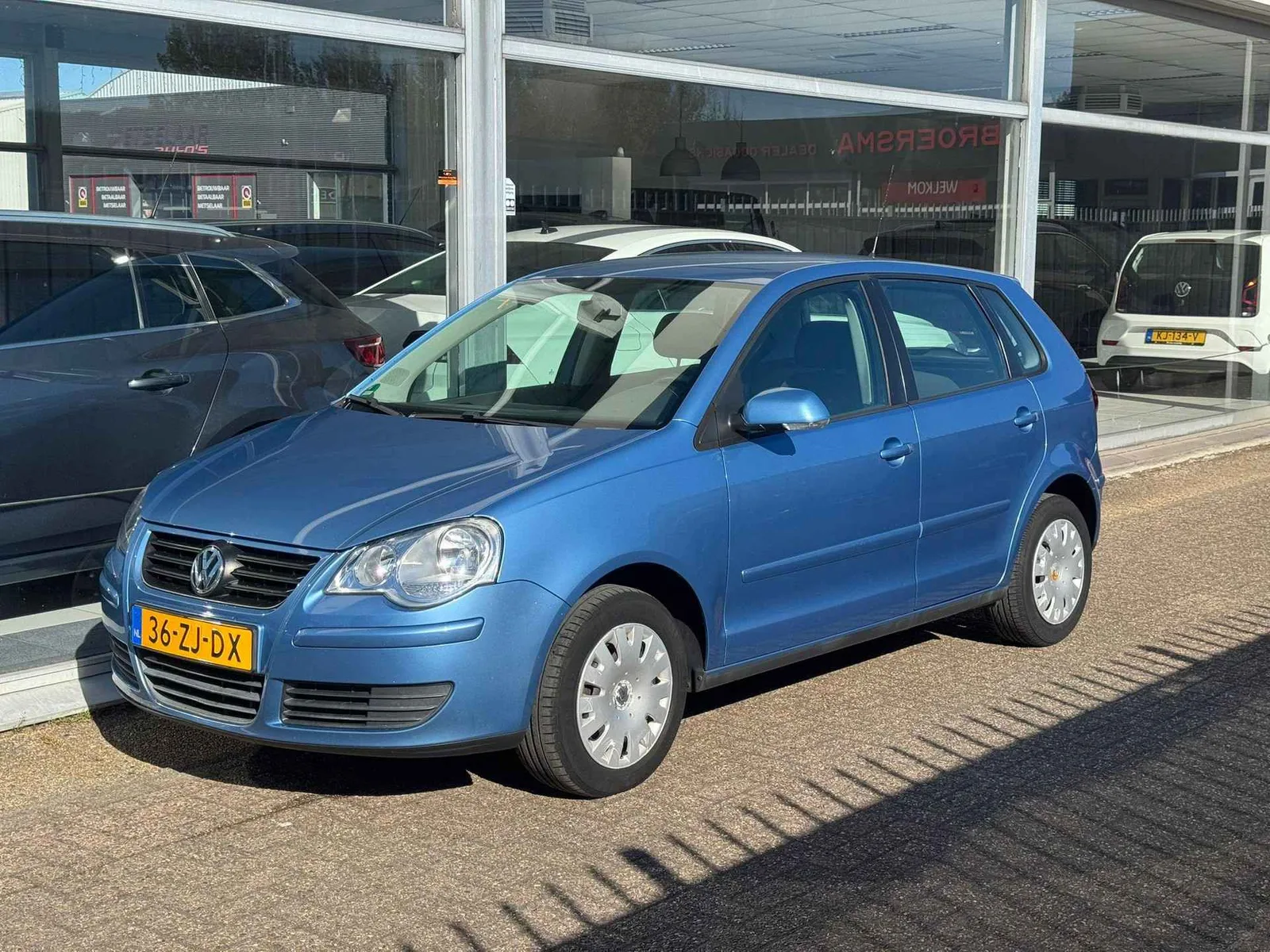 Volkswagen Polo (2008) — foto 1