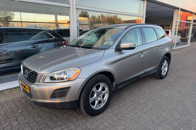 Volvo XC60 (2010)