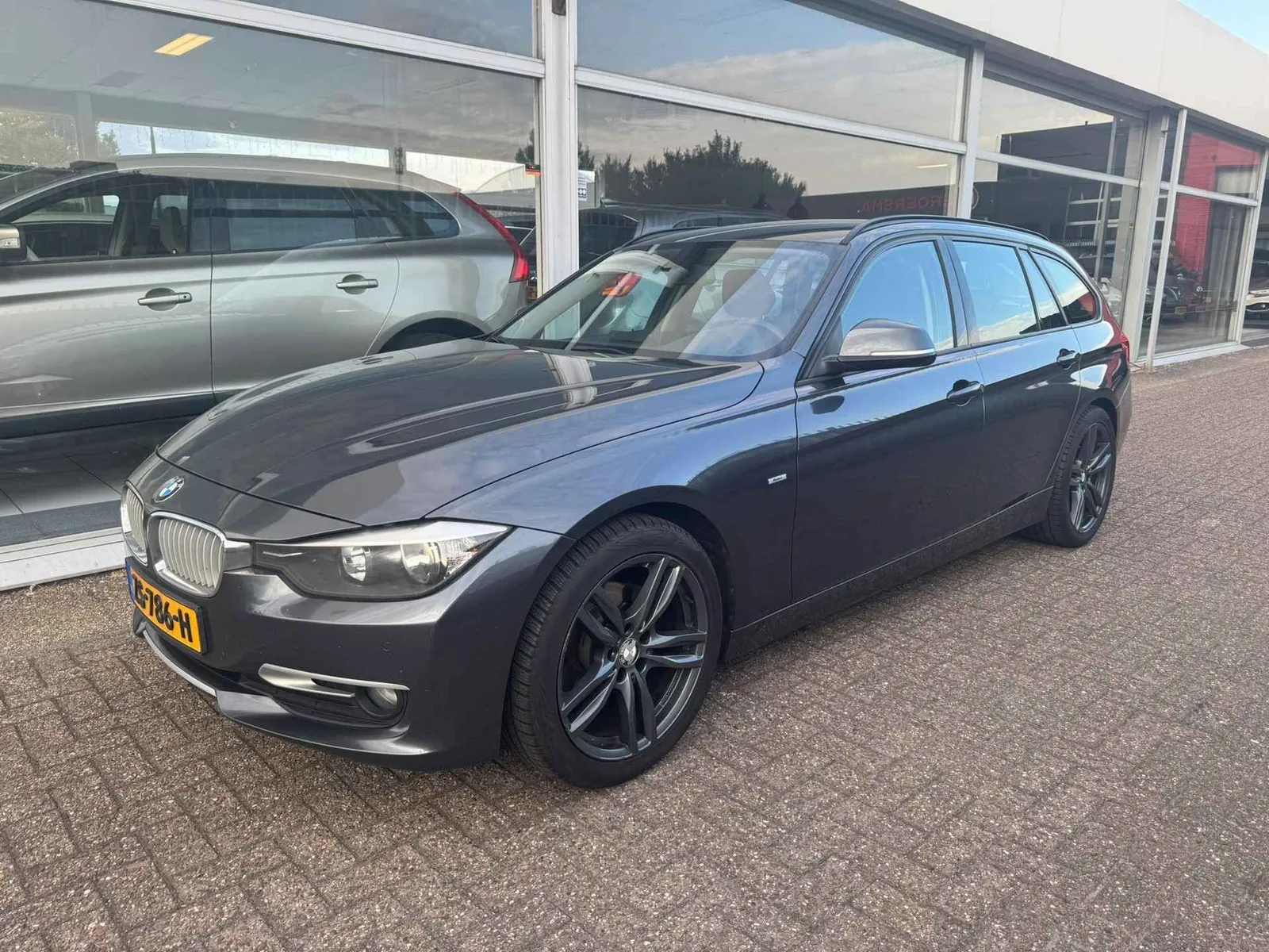 BMW 3-Serie (2014) — foto 1