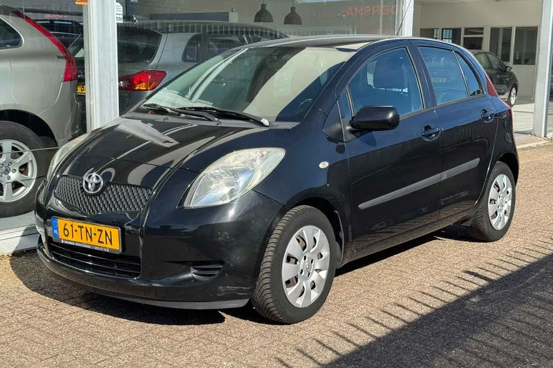 Toyota Yaris (2006)