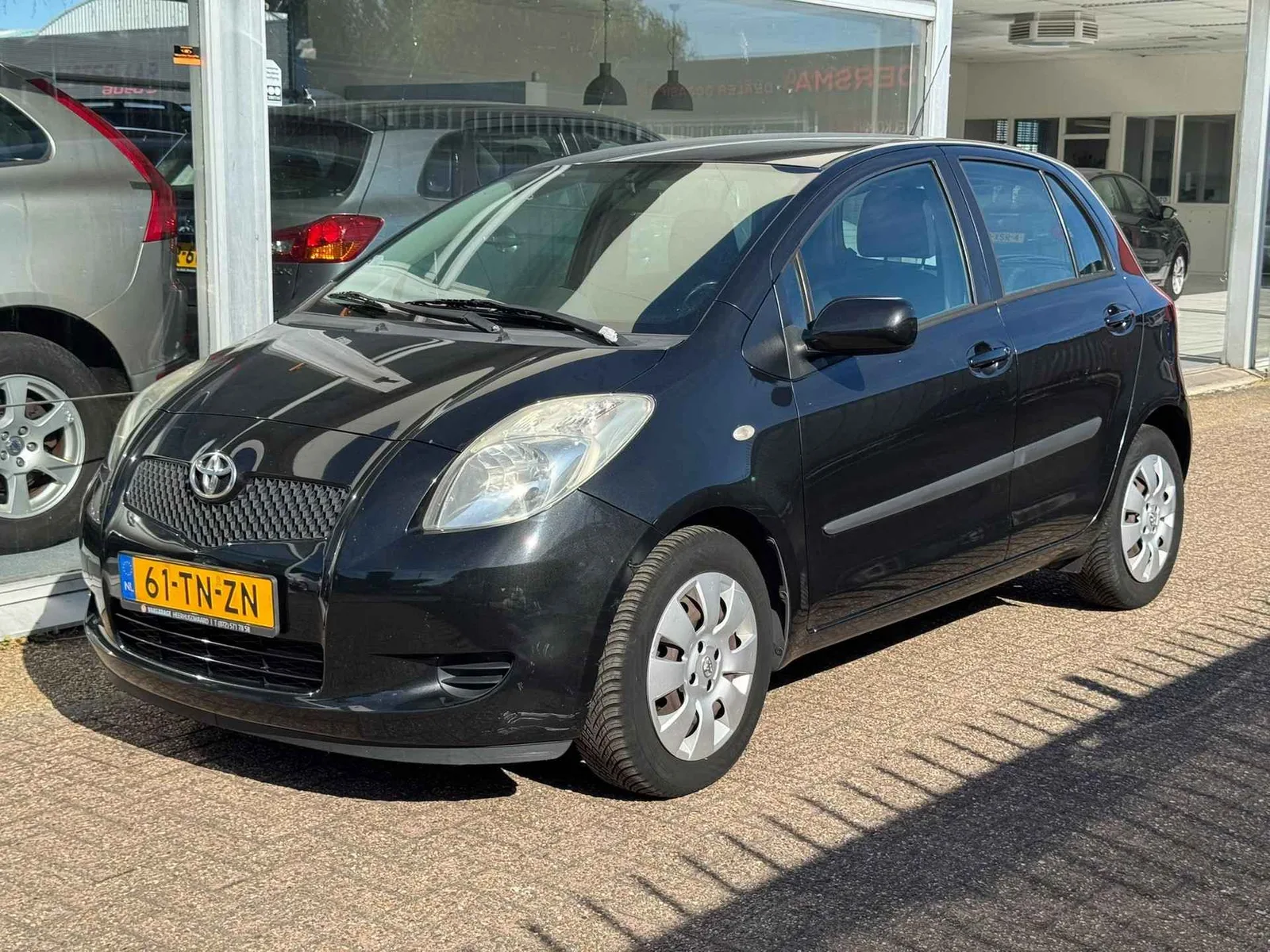 Toyota Yaris (2006) — foto 1
