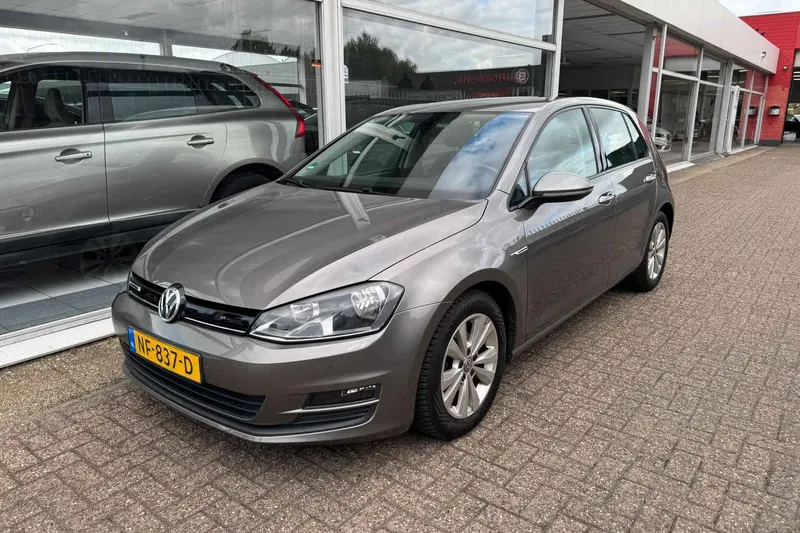 Volkswagen Golf (2017)