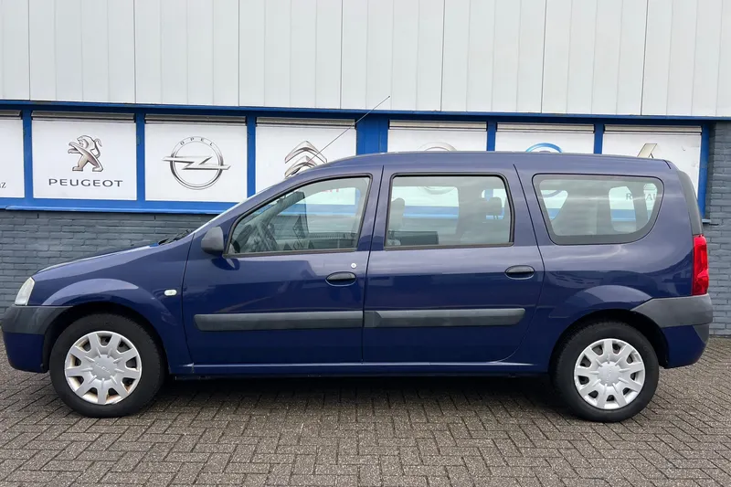 Dacia Logan MCV (2008)