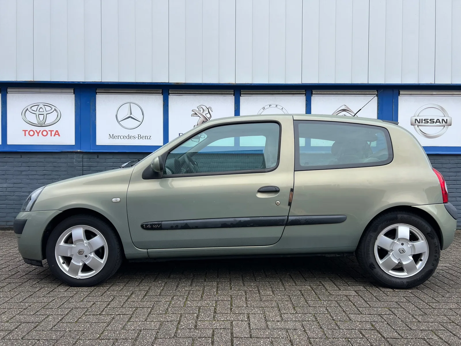 Renault Clio (2003) — foto 1