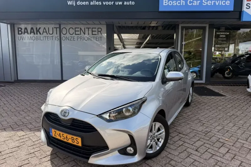 Toyota Yaris (2024)