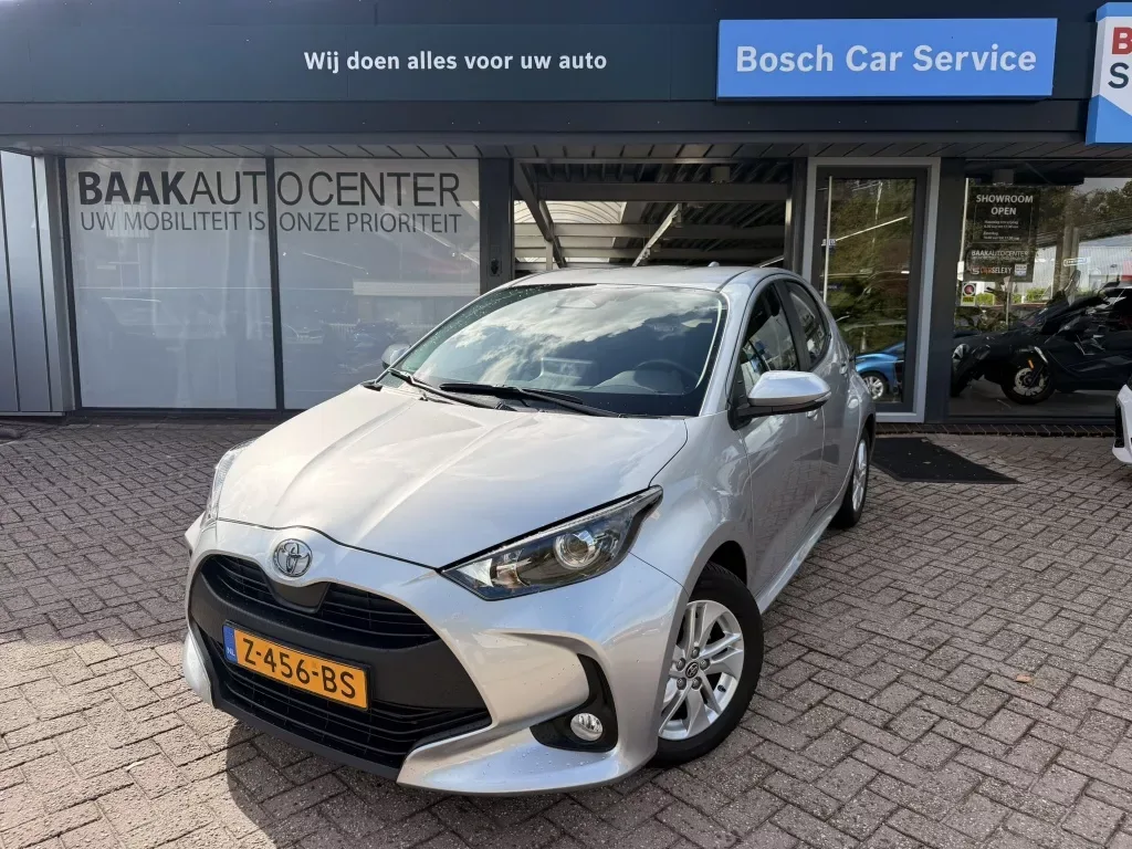 Toyota Yaris (2024) — foto 1
