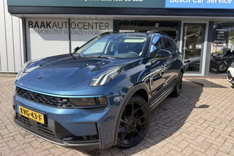 Lynk & Co 01 (2022)