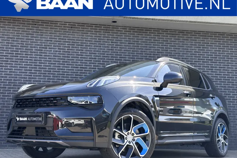Lynk & Co 01 (2023)