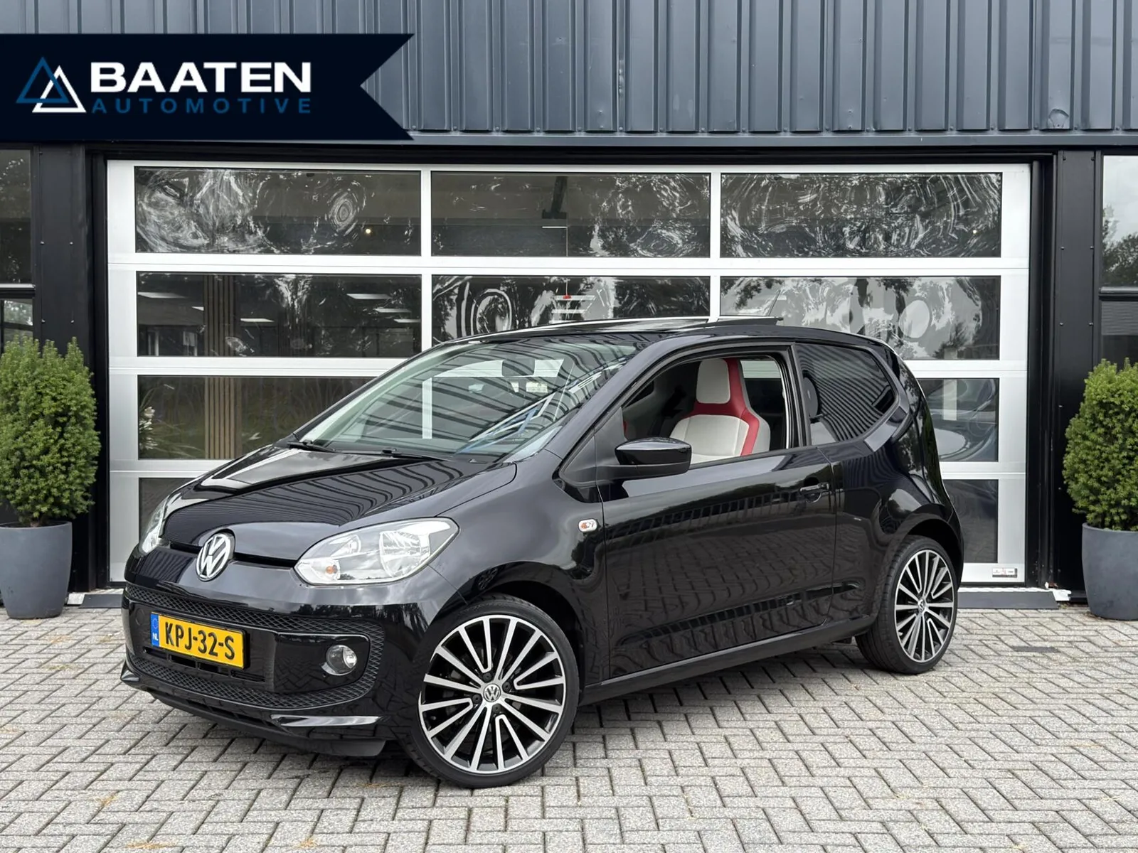 Volkswagen Up! (2013) — foto 1