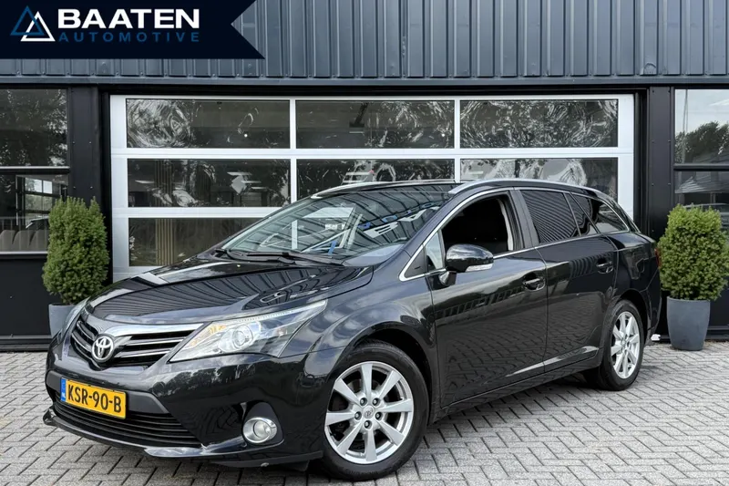 Toyota Avensis (2012)