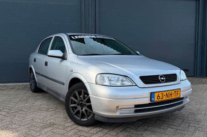 Opel Astra (2003)