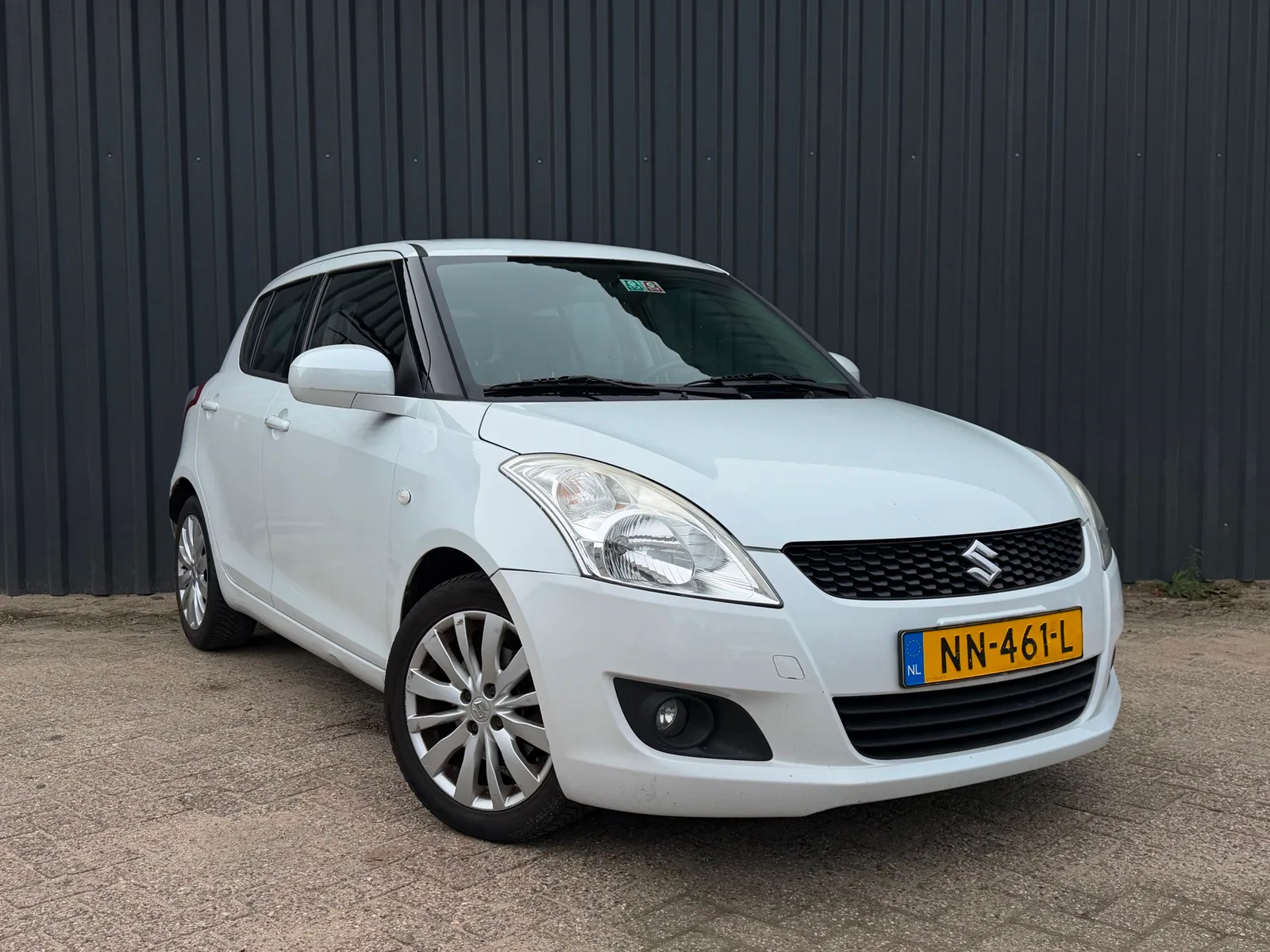 Suzuki Swift (2012) — foto 1