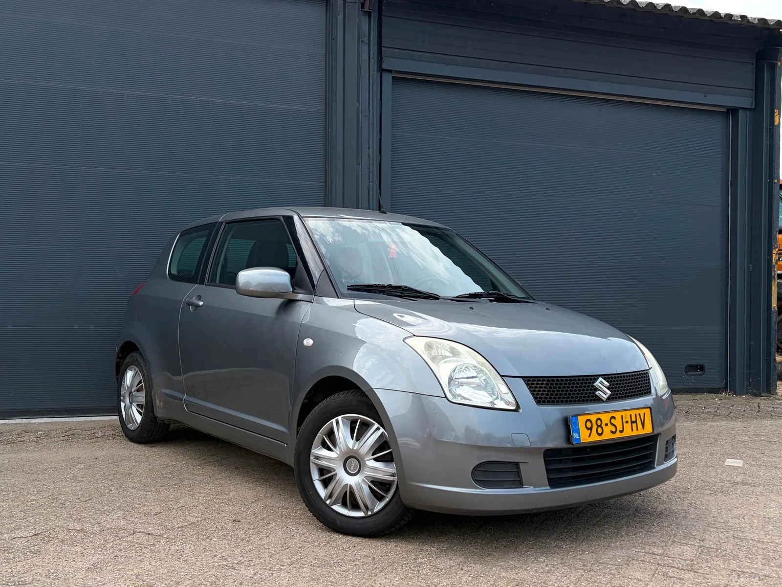 Suzuki Swift (2006) — foto 1