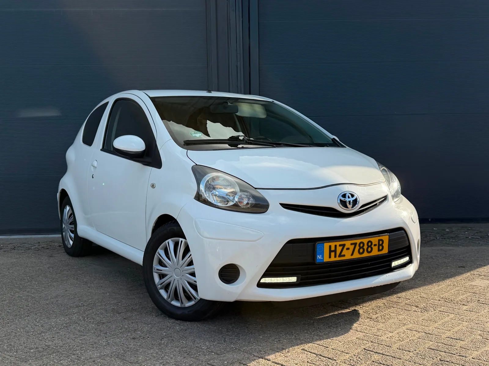 Toyota Aygo (2012) — foto 1