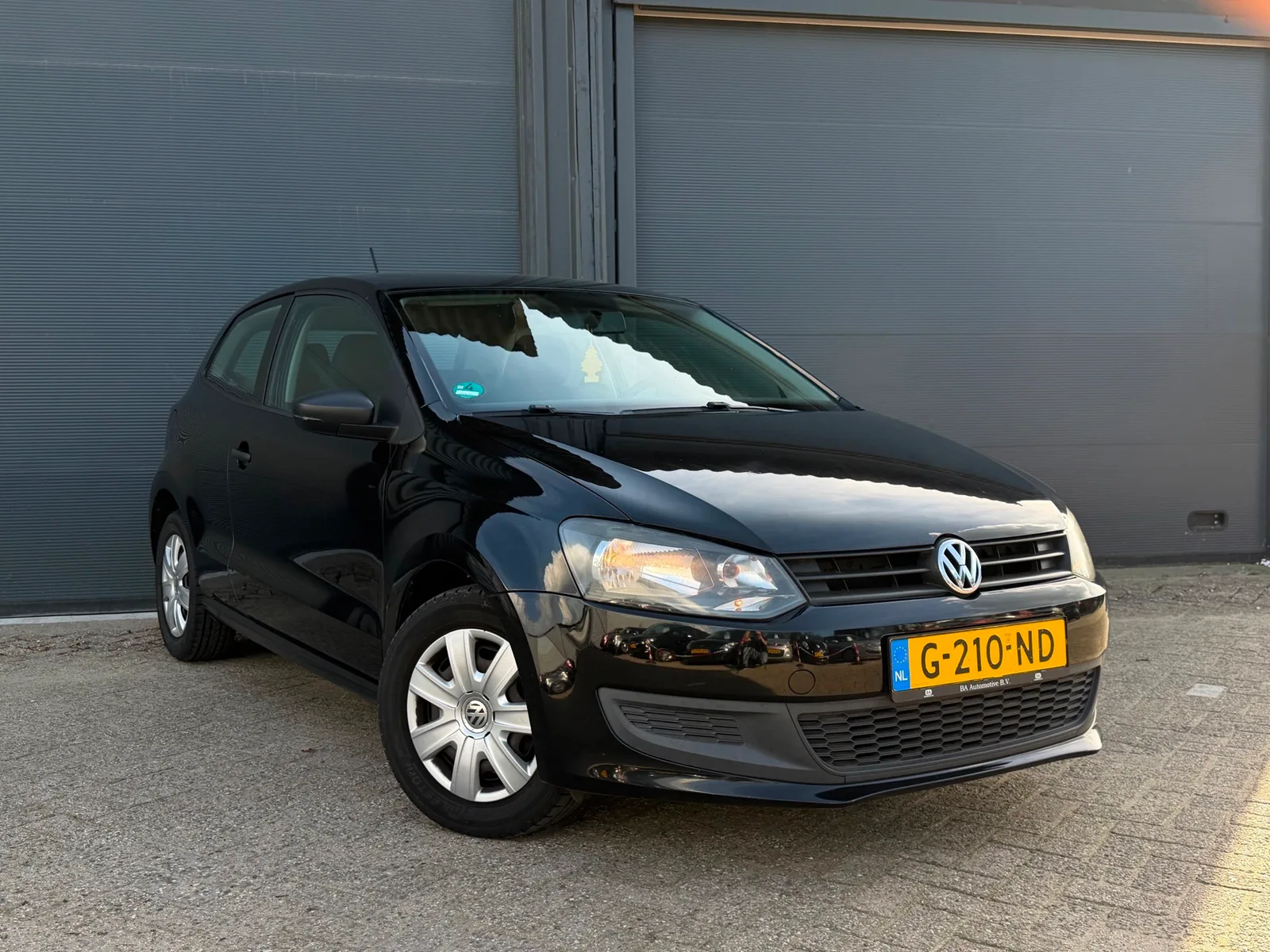 Volkswagen Polo (2012) — foto 1