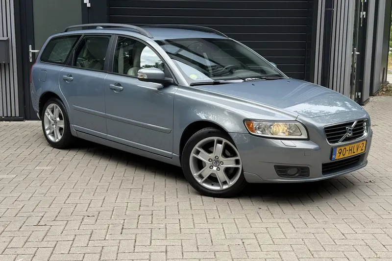 Volvo V50 (2009)