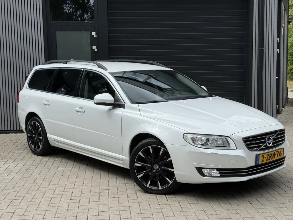 Volvo V70 (2015) — foto 1