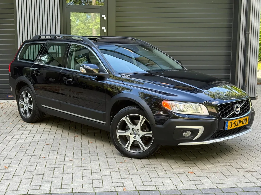 Volvo XC70 (2013) — foto 1