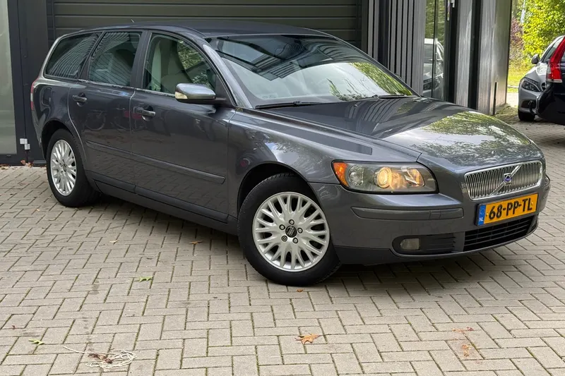 Volvo V50 (2004)