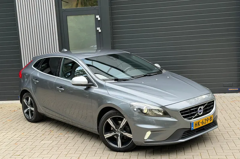 Volvo V40 (2015)