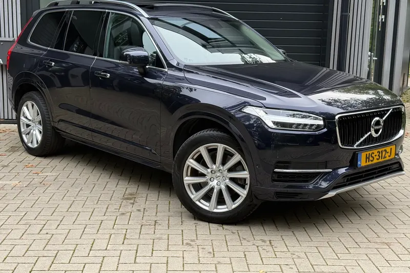 Volvo XC90 (2015)