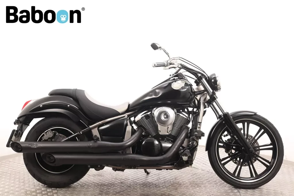Kawasaki VN 900 Custom (2010) — foto 1