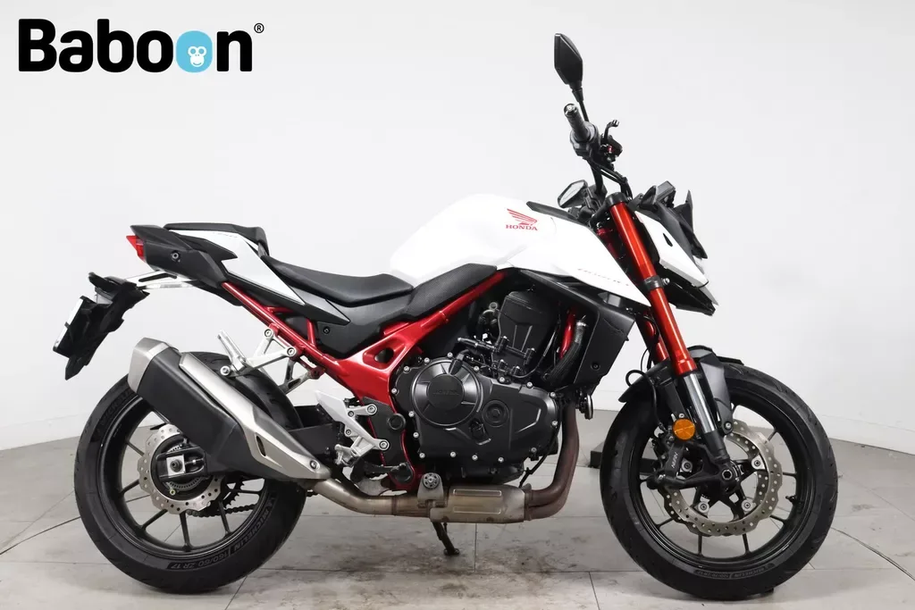 Honda CB 750 Hornet (2023) — foto 1