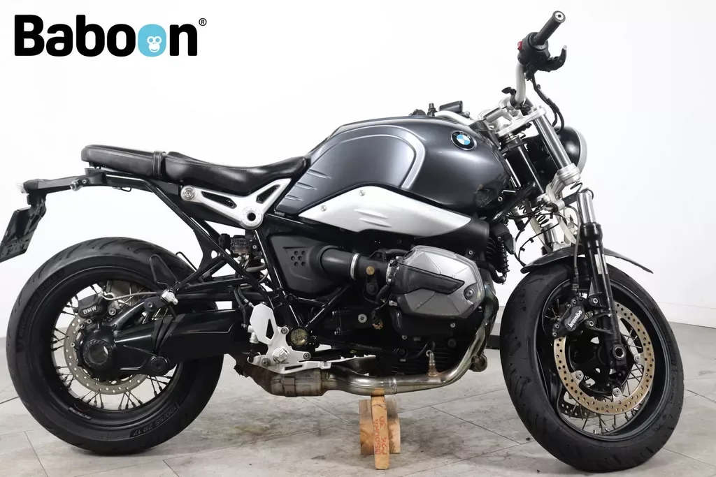 BMW R nine t pure (2022) — foto 1