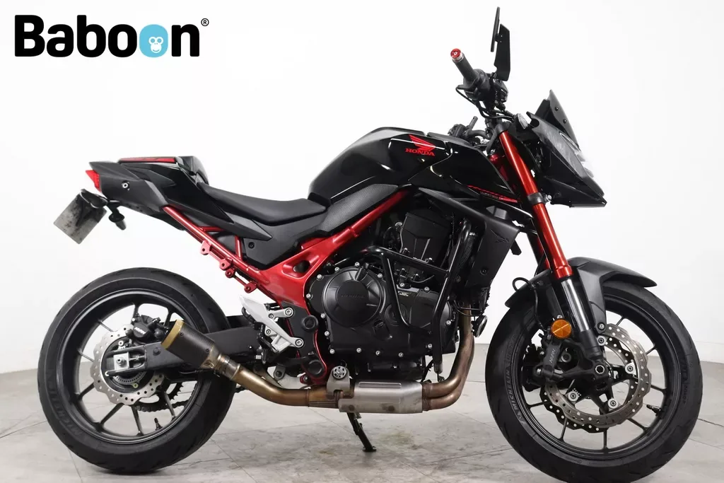 Honda CB 750 Hornet (2024) — foto 1
