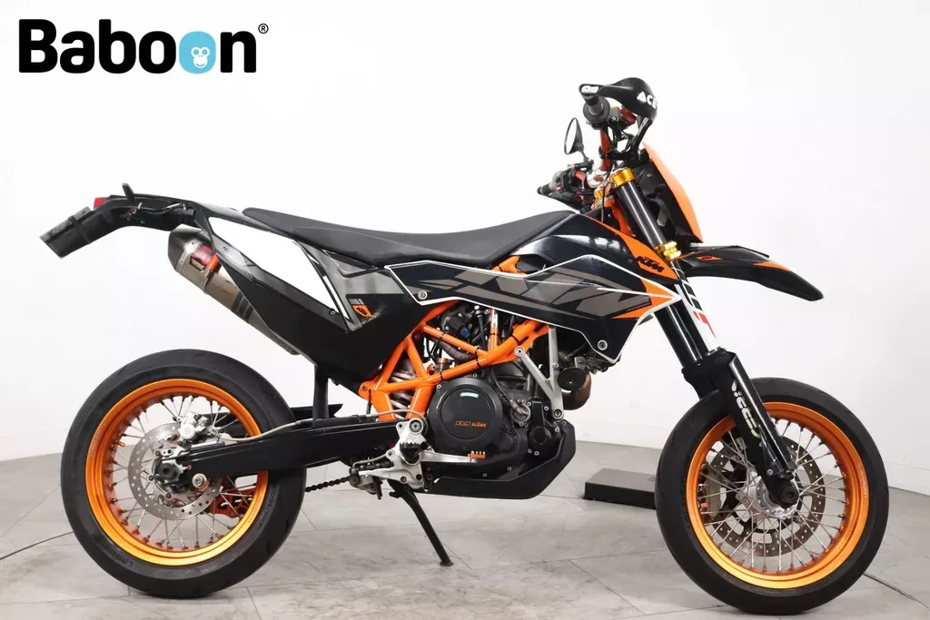 KTM 690 SMC (2012) — foto 1