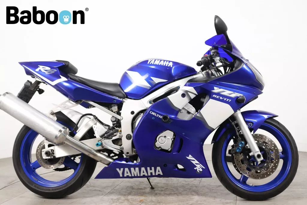 Yamaha YZF-R6 (2001) — foto 1