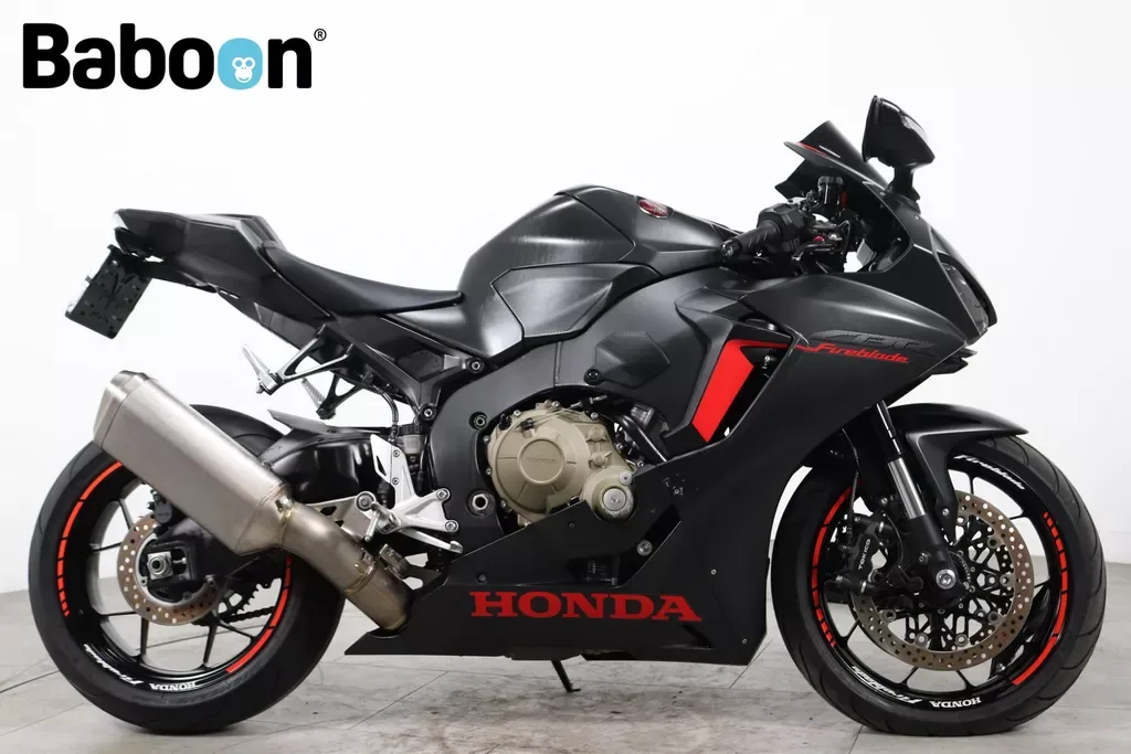 Honda CBR1000RR (2017) — foto 1