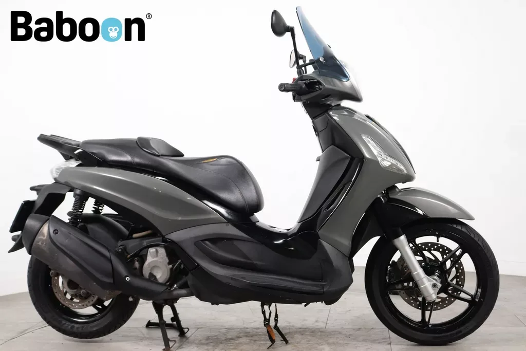 Piaggio Beverly 350 Sport (2012) — foto 1