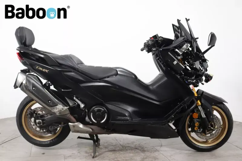 Yamaha T MAX (2022)