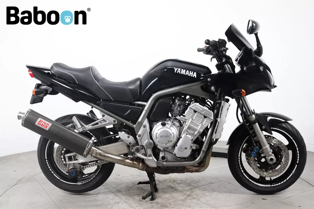 Yamaha FZS 1000 Fazer (2002) — foto 1
