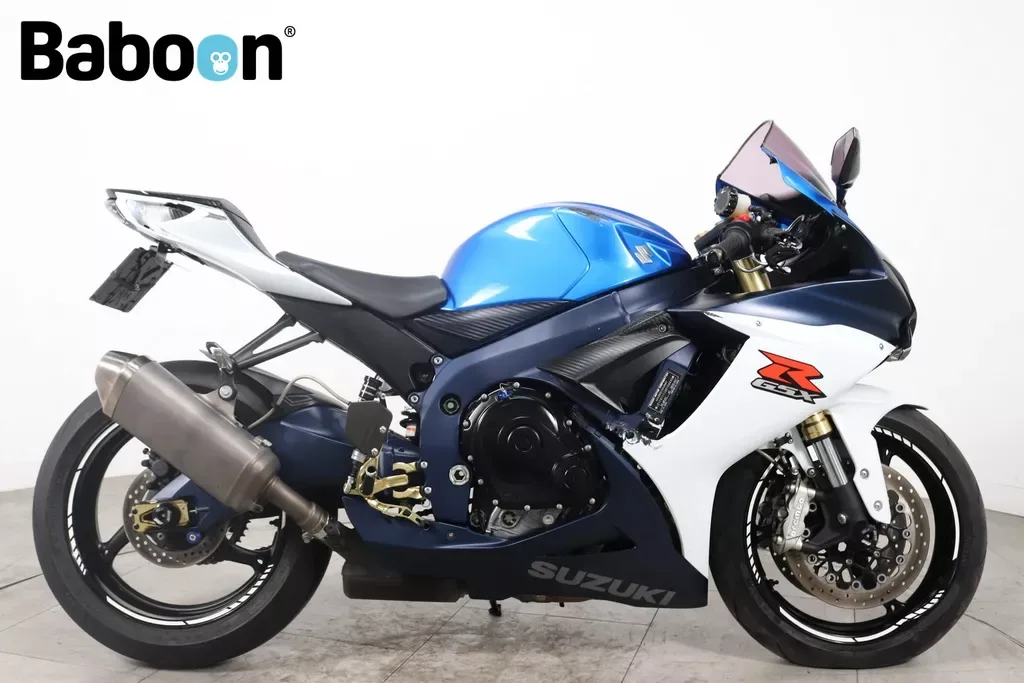 Suzuki GSX-R750 (2011) — foto 1