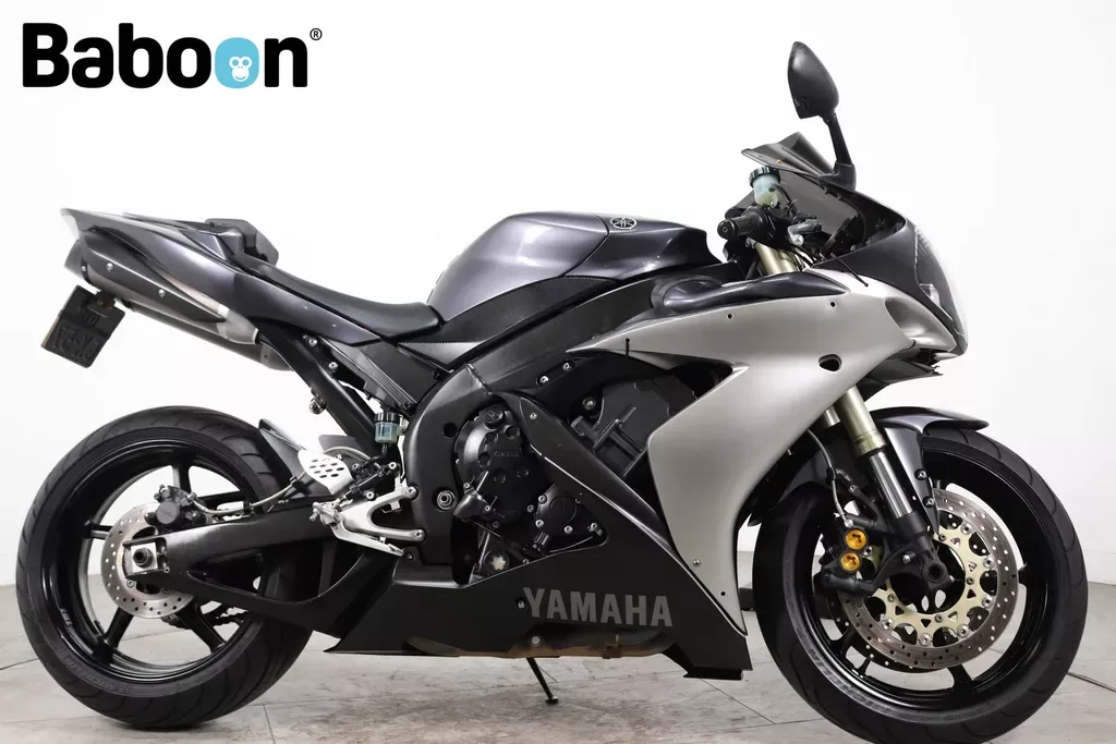 Yamaha YZF-R1 (2004) — foto 1